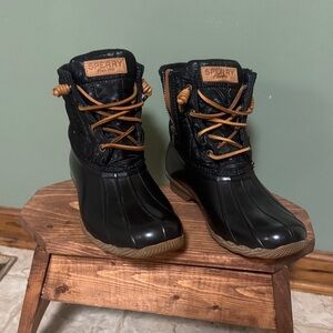 Sperry women’s  Black and Tan Rain Boots size 8 1/2